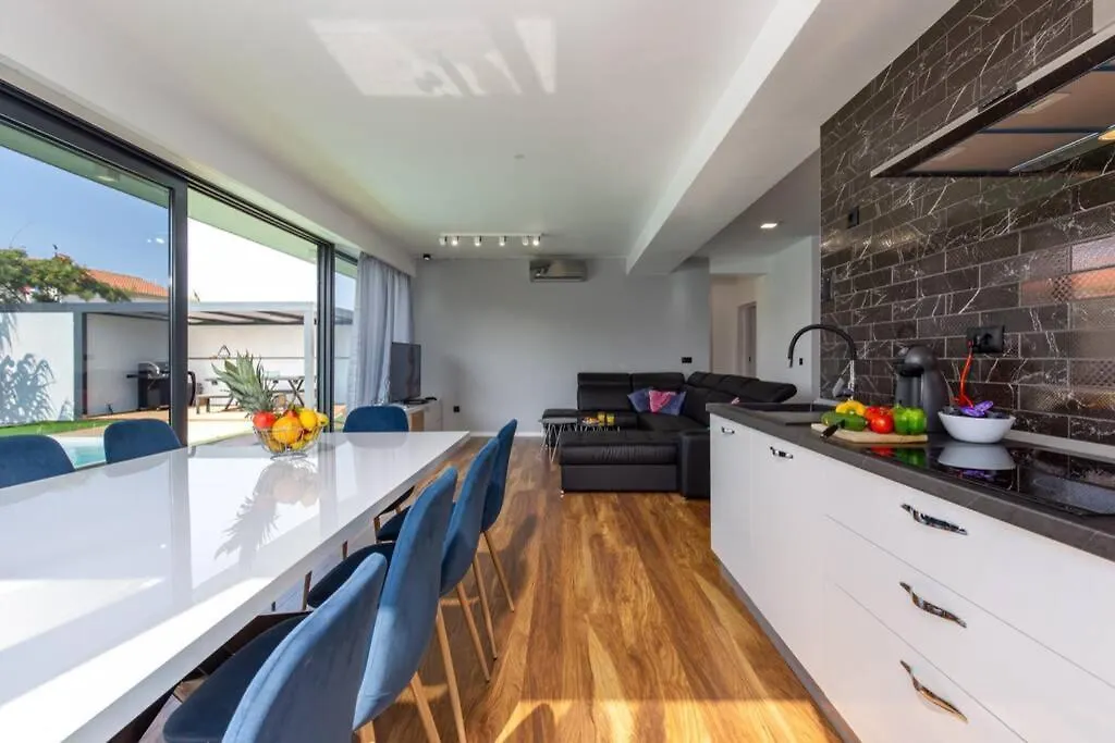 Villa Aurus - Luxury 5 Bedroom Vir 0*,  Chorvatsko