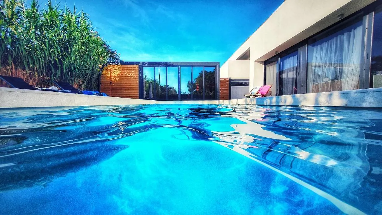 Villa Aurus - Luxury 5 Bedroom Vir