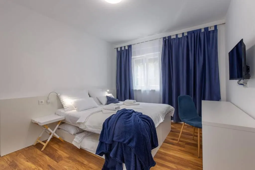 Villa Aurus - Luxury 5 Bedroom Vir 0*,  Croatia