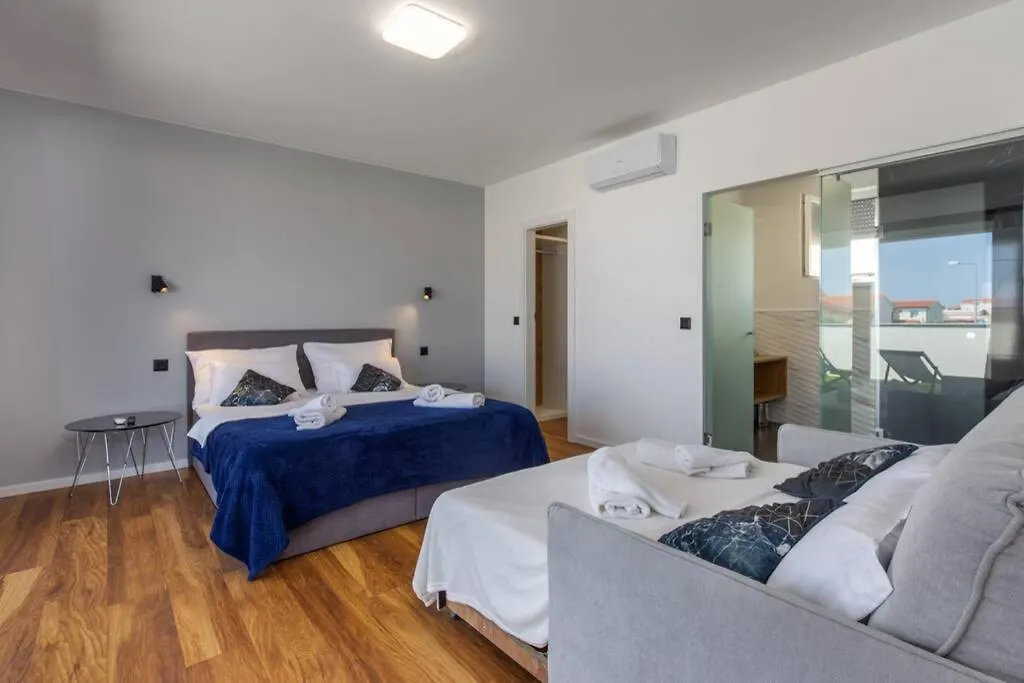Villa Aurus - Luxury 5 Bedroom Vir