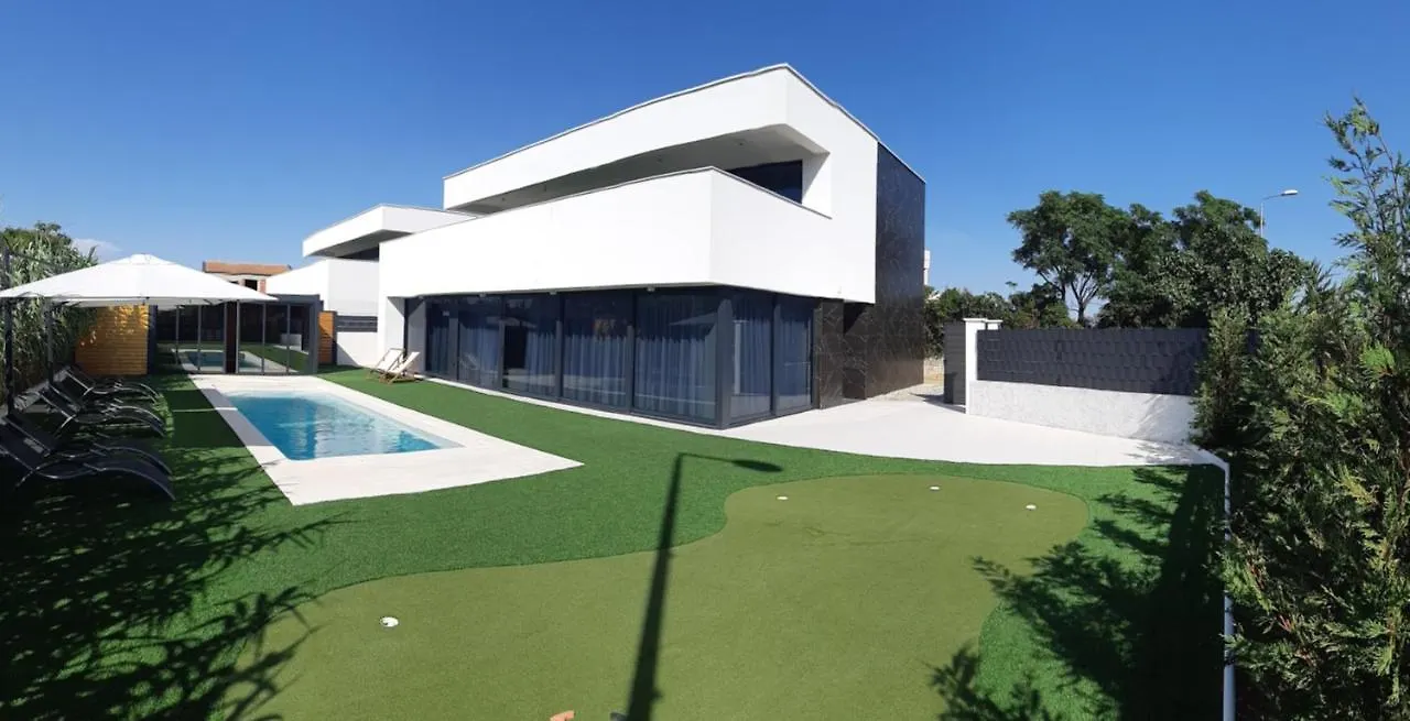 Villa Aurus - Luxury 5 Bedroom Vir